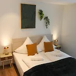 Apartment Alpenjungle - Grosses I Stadtmitte I Fuer Bis Zu 8 Personen